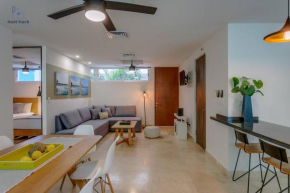 Danzamar 4, 5 blocks away from Playa Pelicanos